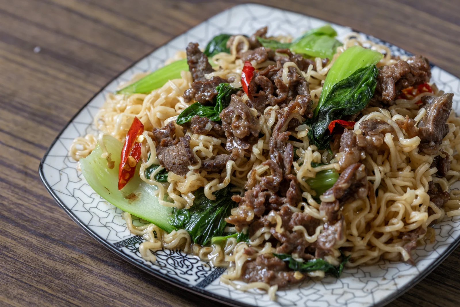 順福牛肉 牛肉炒泡麵